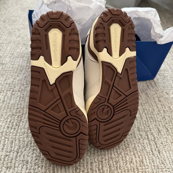 [SOLD] Aimé Leon Dore New Balance 550 Brown NWT Sneakers - Picture 3 of 8